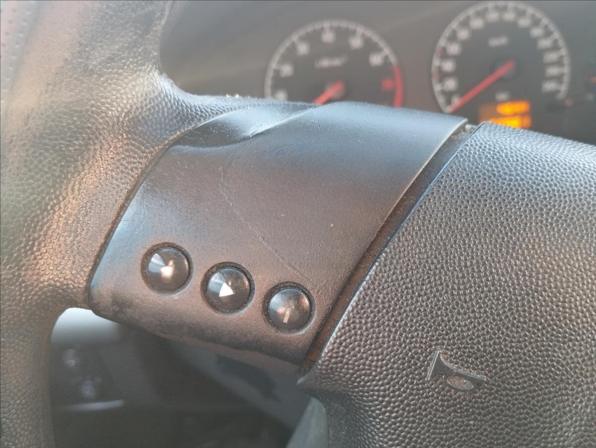 Opel Vectra Sedan 1,8 l 90 kw