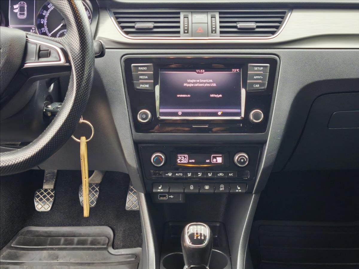 Škoda Rapid Hatchback 999,0 81 kw