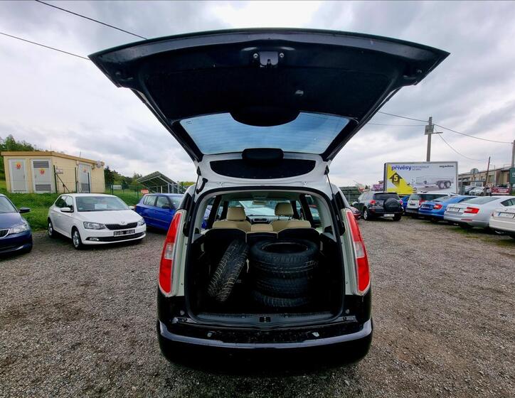 Škoda Roomster 16