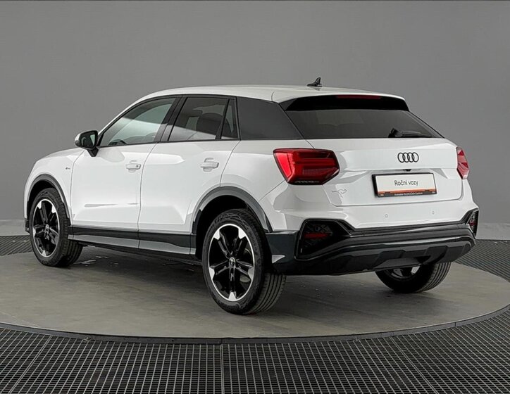 Audi Q2 SUV / Terénní 1,5 l 110 kw