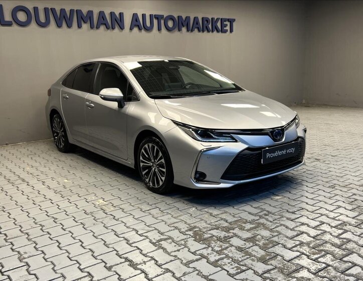 Toyota Corolla Sedan / Limuzína 1,8 l 72 kw