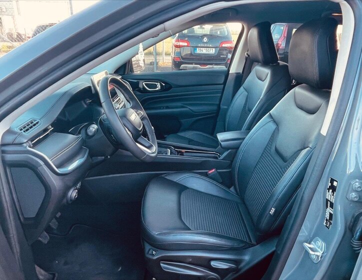 Jeep Compass SUV / Terénní 1,6 l 96 kw