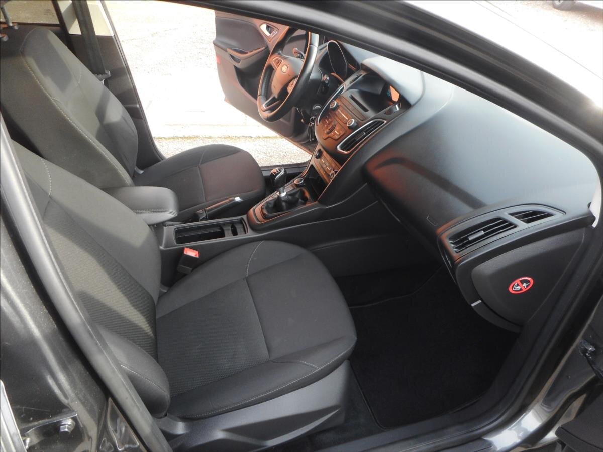 Ford Focus Kombi 1,5 l 70 kw
