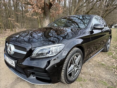 Mercedes-Benz Třídy C Sedan / Limuzína 3,0 l 245 kw