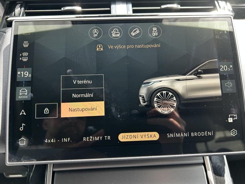 Land Rover Range Rover Velar SUV 3,0 l 221 kw