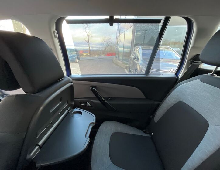 Citroën Grand C4 SpaceTourer 9