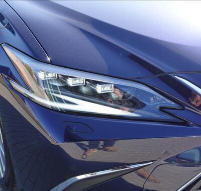 Lexus ES 300h 48