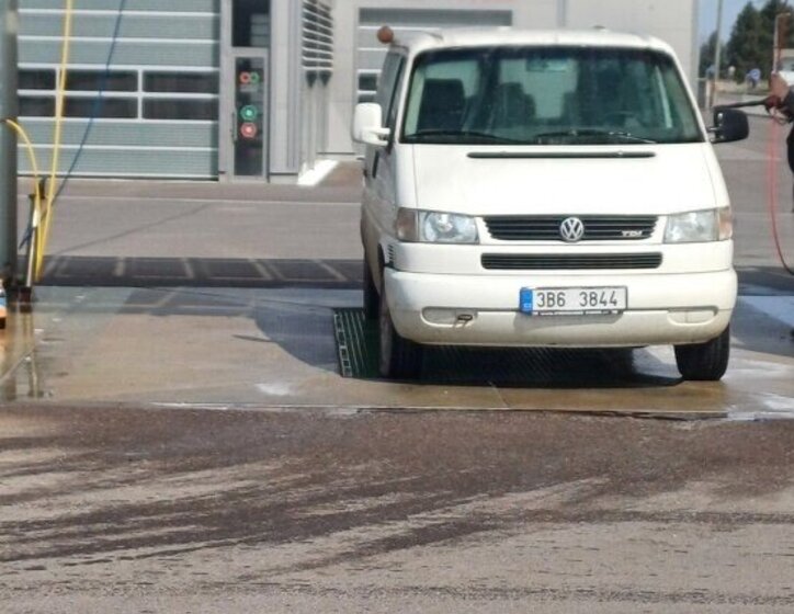 Volkswagen Caravelle VAN / Minibus 0,0 75 kw