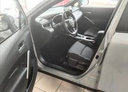 Toyota Corolla Cross 4