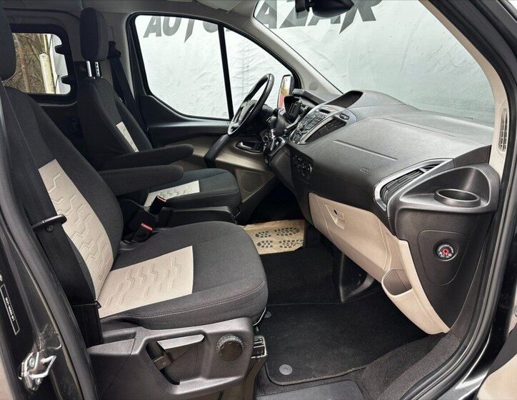 Ford Tourneo Custom Ostatní 2,0 l 96 kw