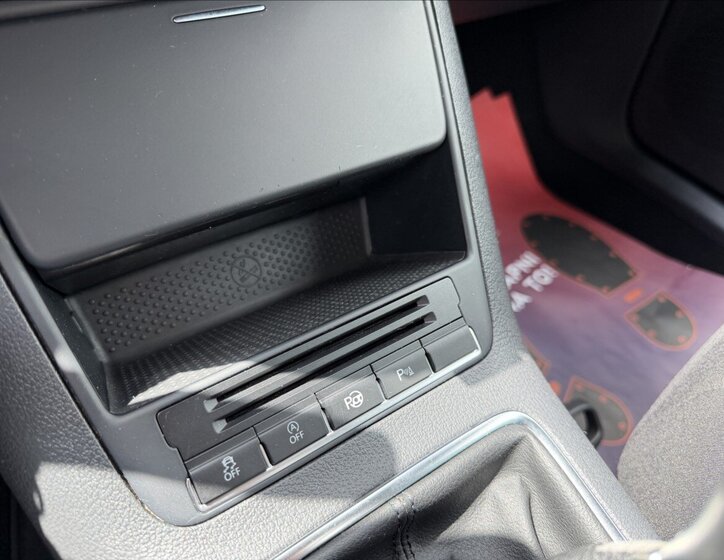Volkswagen Tiguan SUV / Terénní 2,0 l 81 kw