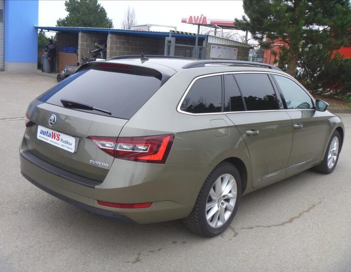 Škoda Superb 6