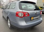 Volkswagen Passat Kombi 2,0 l 103 kw