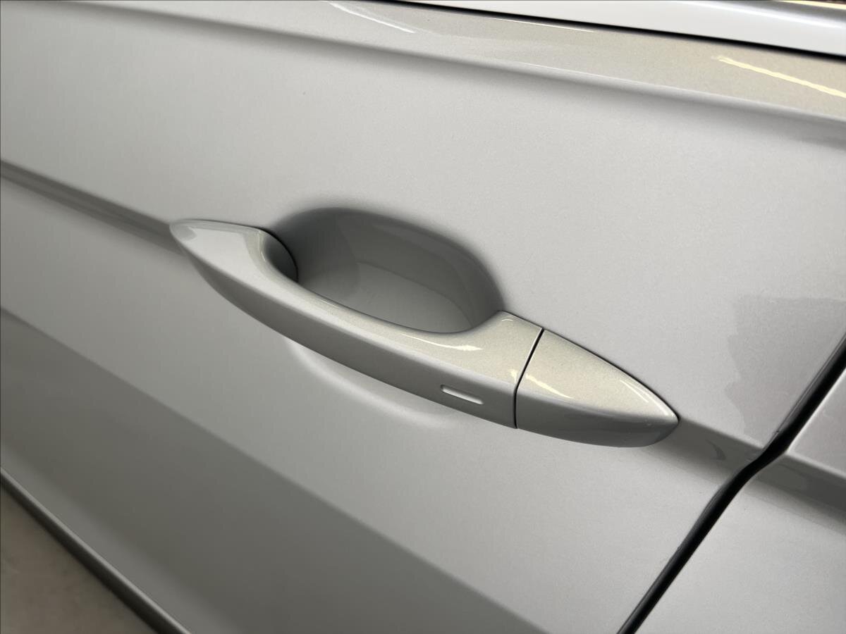 Volkswagen Tiguan SUV 1,5 l 110 kw