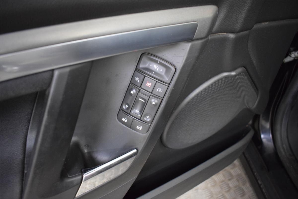 Opel Vectra Liftback 1,8 l 103 kw