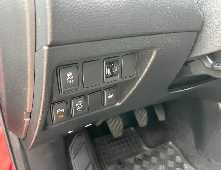 Nissan Qashqai SUV / Terénní 1,6 l 120 kw