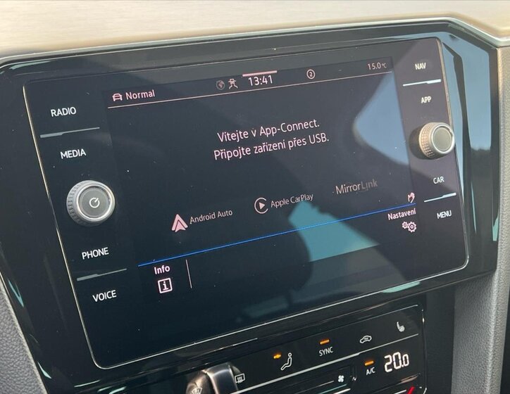 Volkswagen Passat Kombi 2,0 l 147 kw