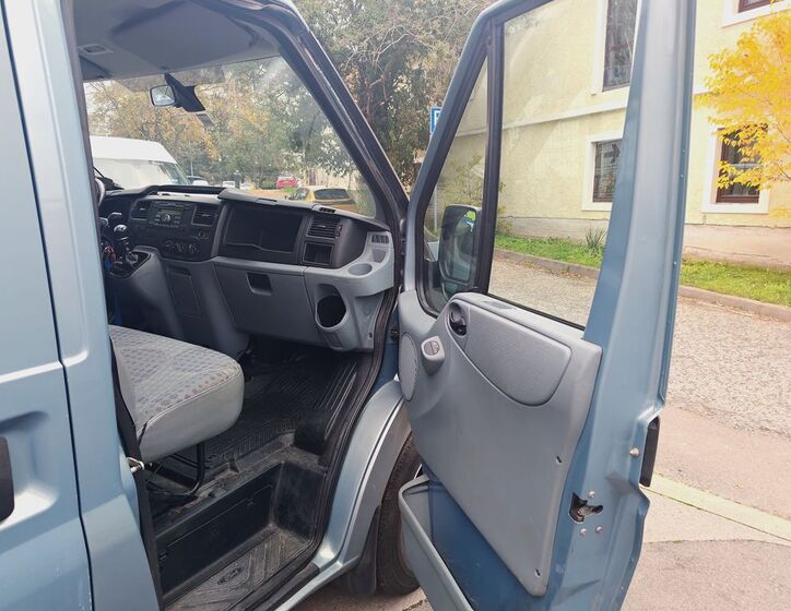 Ford Transit 10