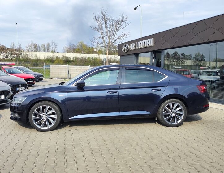 Škoda Superb Sedan / Limuzína 2,0 l 110 kw