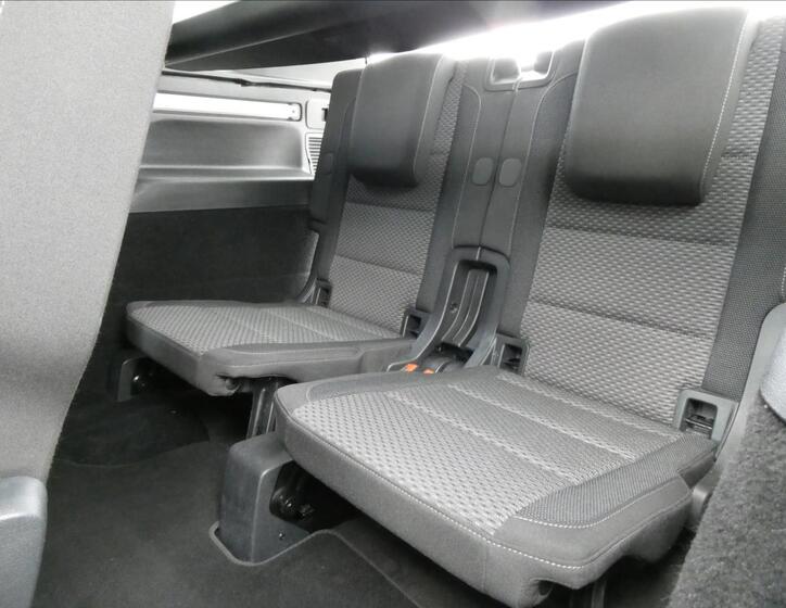 Volkswagen Touran 20