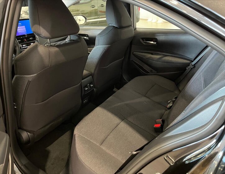 Toyota Corolla Sedan 1,5 l 92 kw