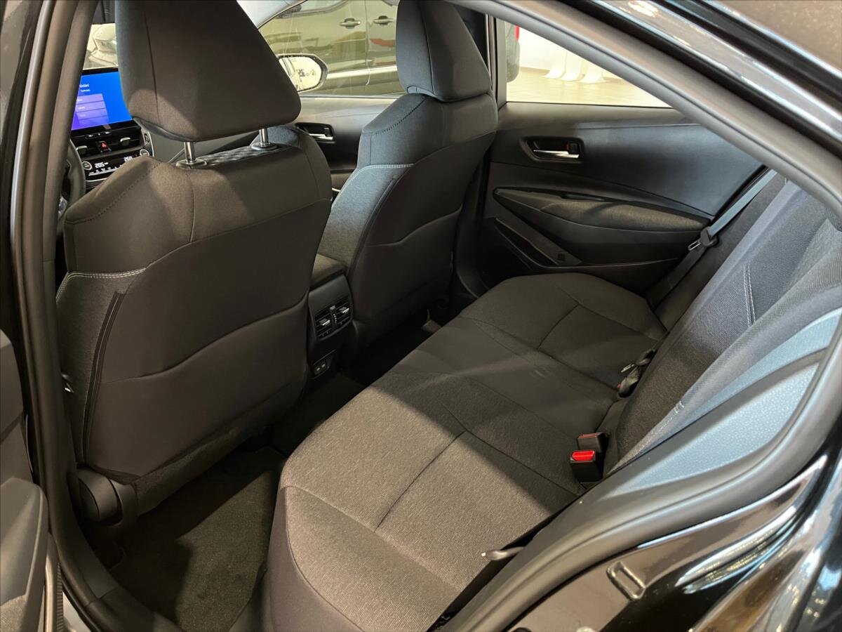 Toyota Corolla Sedan 1,5 l 92 kw