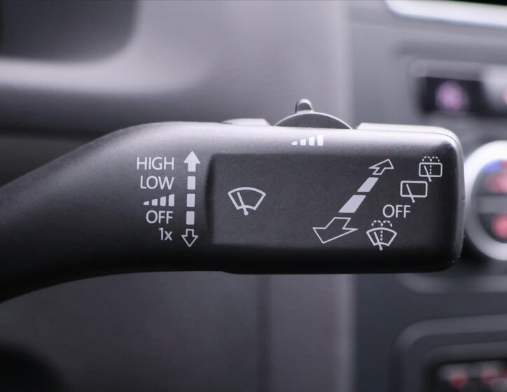 Volkswagen Touran MPV 1,2 l 77 kw