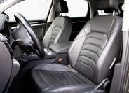 Volkswagen Touareg 9