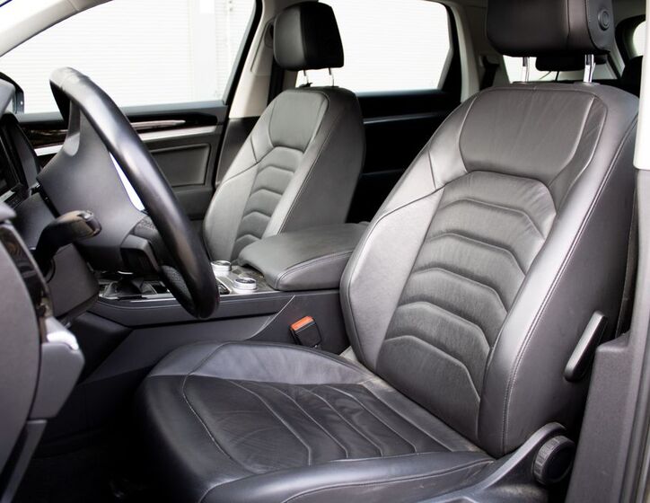 Volkswagen Touareg 9