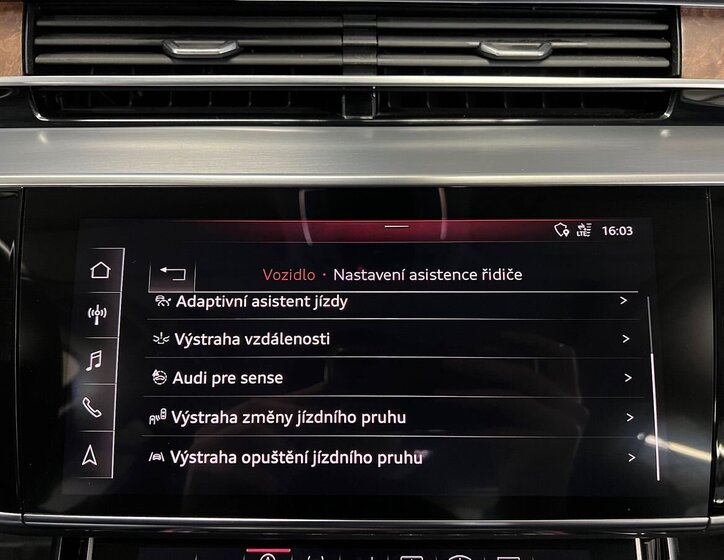 Audi A8 Sedan / Limuzína 3,0 l 210 kw