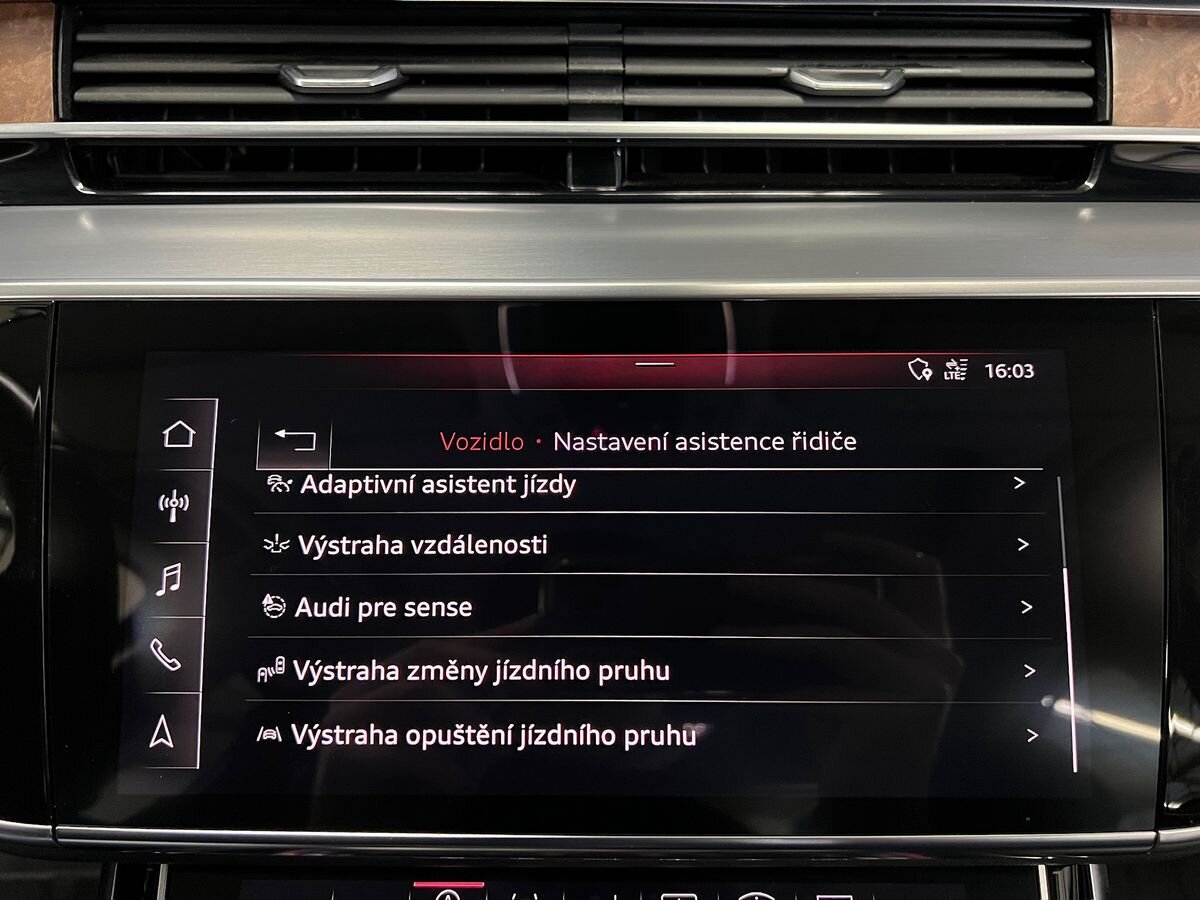 Audi A8 Sedan / Limuzína 3,0 l 210 kw