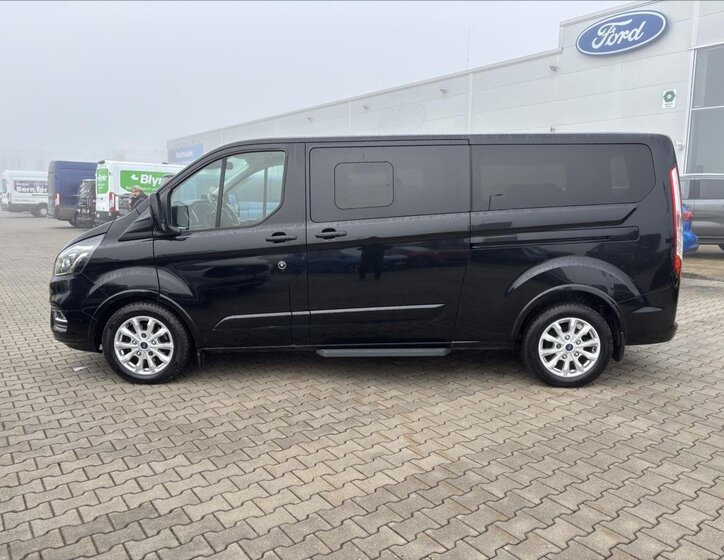 Ford Tourneo Custom Kombi 2,0 l 125 kw