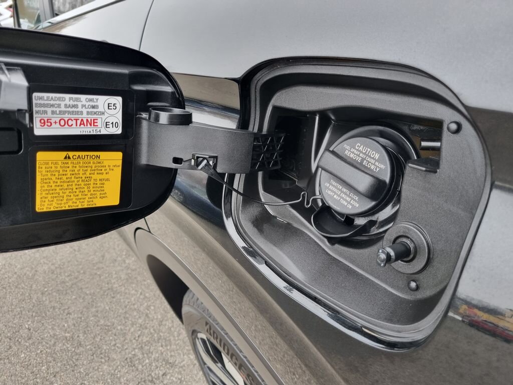 Mitsubishi Outlander SUV 2,4 l 225 kw