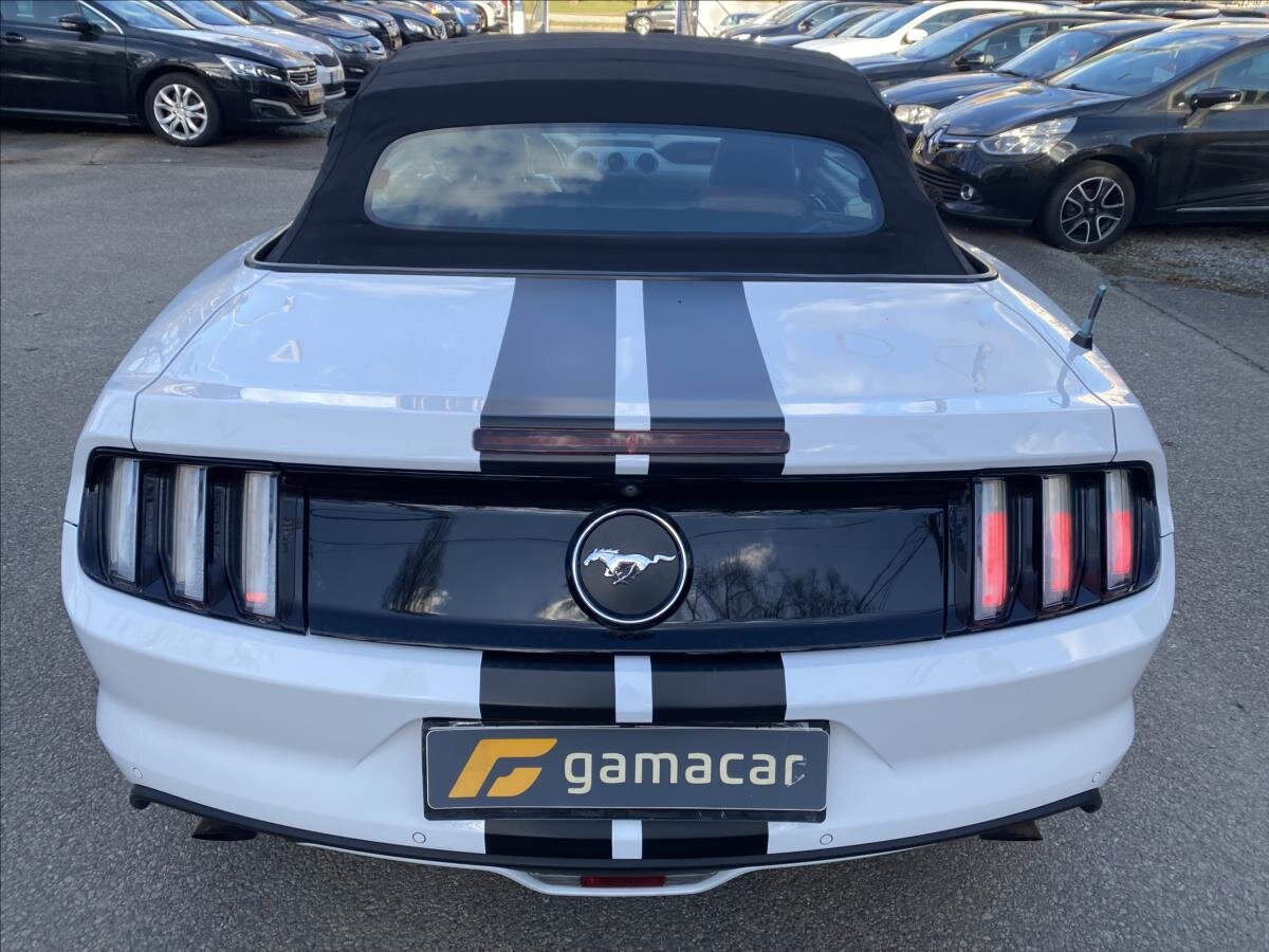 Ford Mustang Kabriolet 2,3 l 233 kw