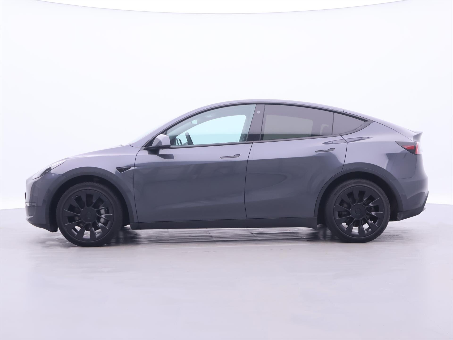 Tesla Model Y SUV / Terénní 0,0 378 kw