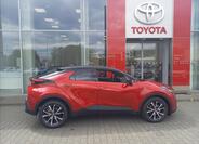 Toyota C-HR SUV 1,8 l 103 kw