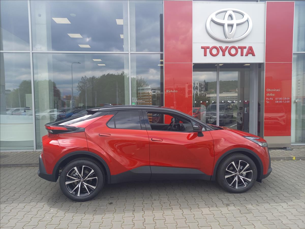 Toyota C-HR SUV 1,8 l 103 kw