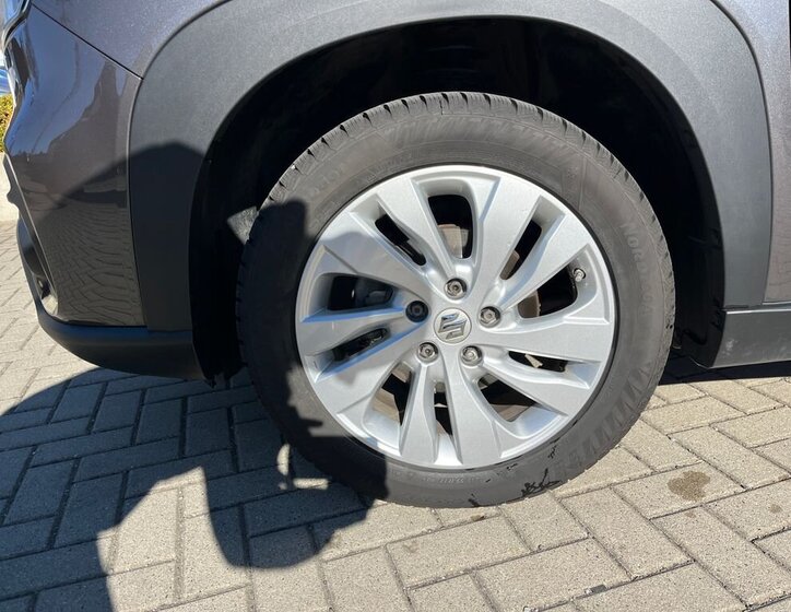 Suzuki S-Cross SUV / Terénní 1,4 l 95 kw