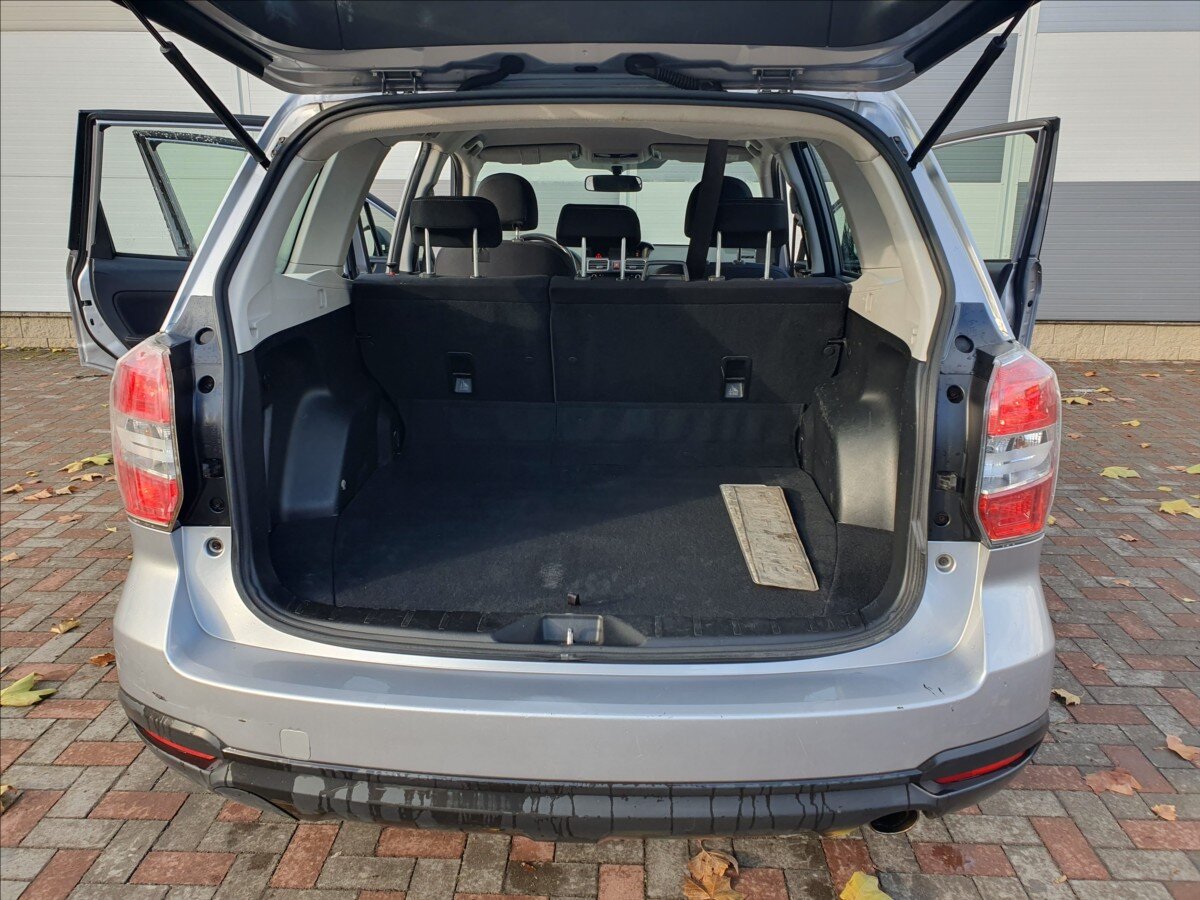 Subaru Forester SUV 2,0 l 108 kw