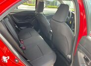 Toyota Yaris Cross 16