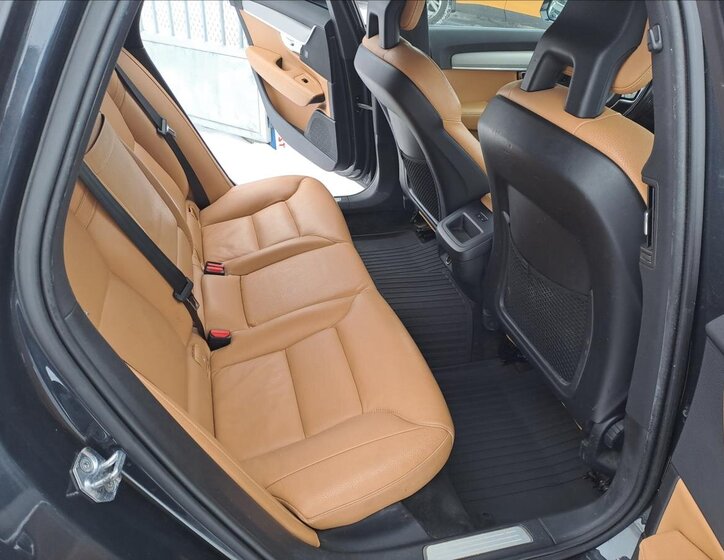 Volvo V90 Kombi 2,0 l 187 kw