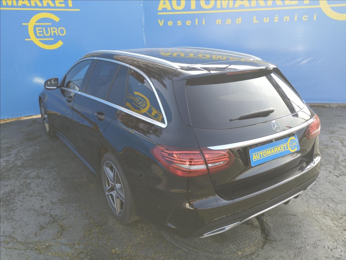 Mercedes-Benz Třídy C Kombi 2,0 l 143 kw