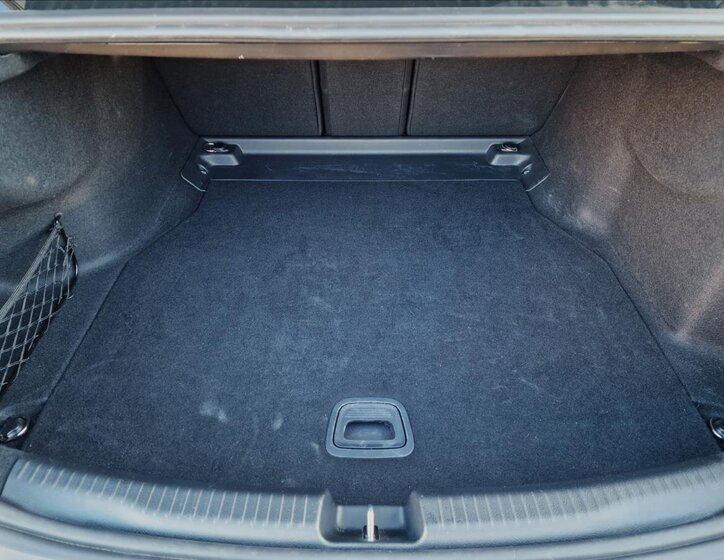 Mercedes-Benz Třídy C Sedan / Limuzína 2,0 l 147 kw