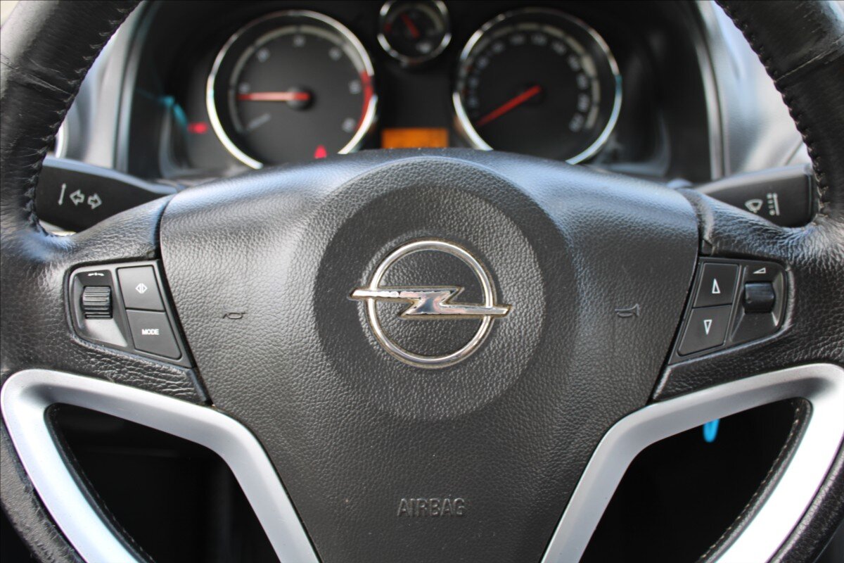 Opel Antara SUV / Terénní 2,0 l 110 kw