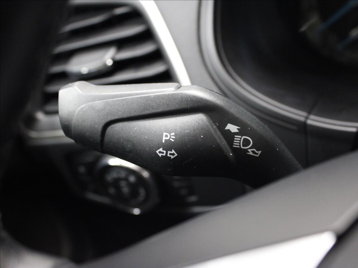 Ford S-MAX MPV 2,0 l 110 kw