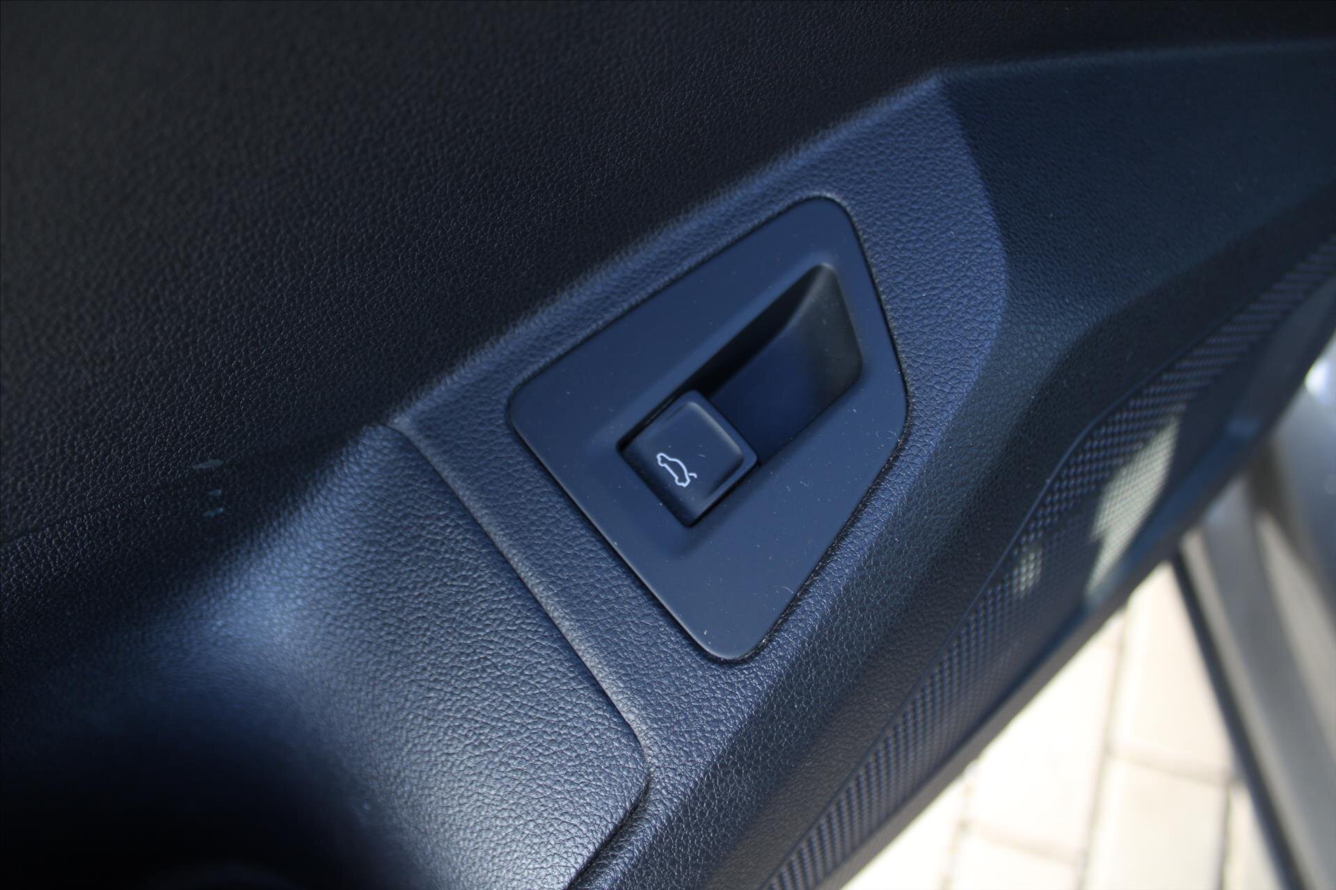 Volkswagen Touareg SUV / Terénní 3,0 l 170 kw