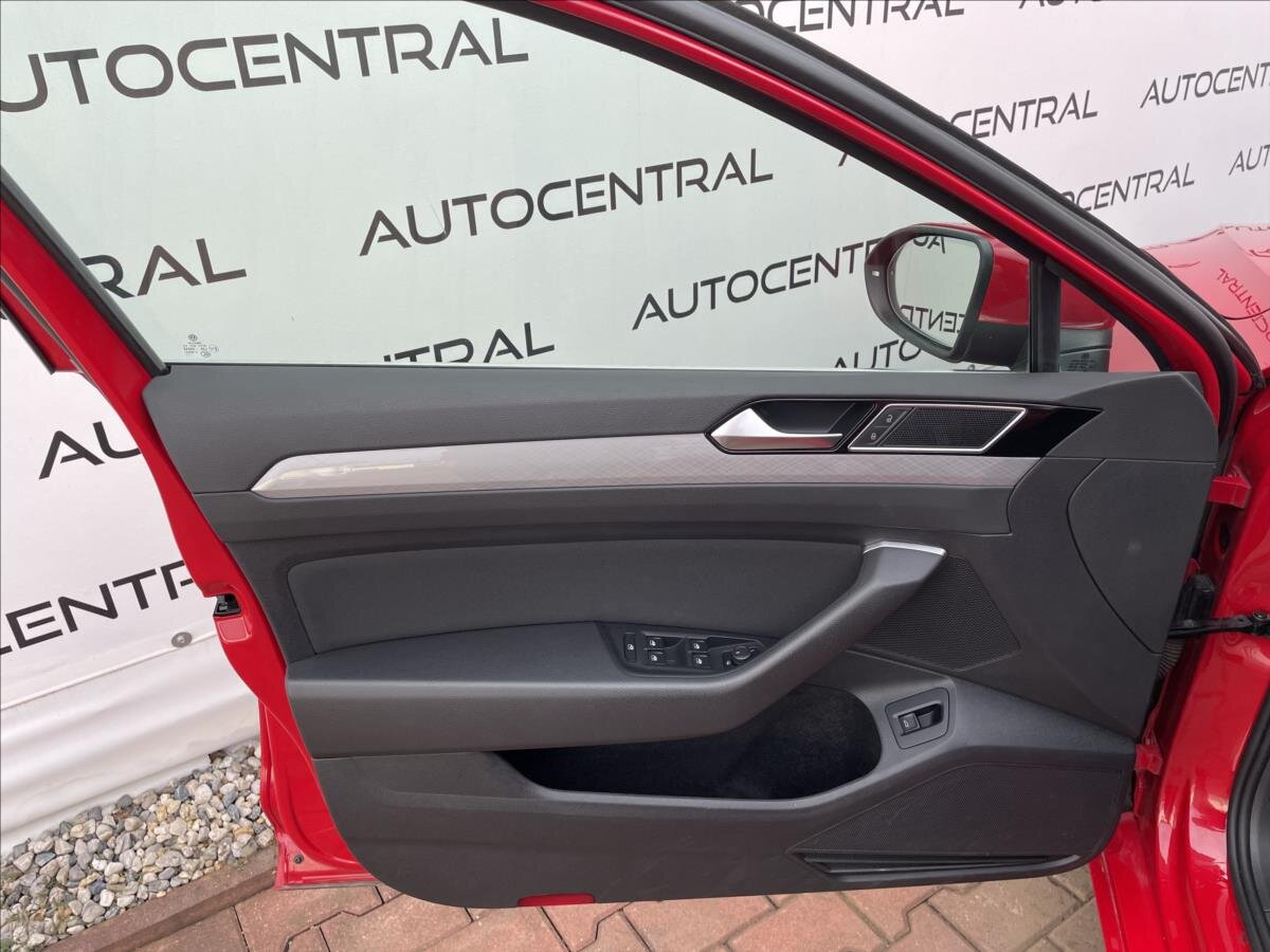 Volkswagen Passat Kombi 2,0 l 90 kw