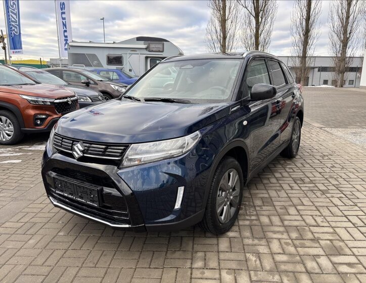 Suzuki Vitara SUV 1,4 l 81 kw