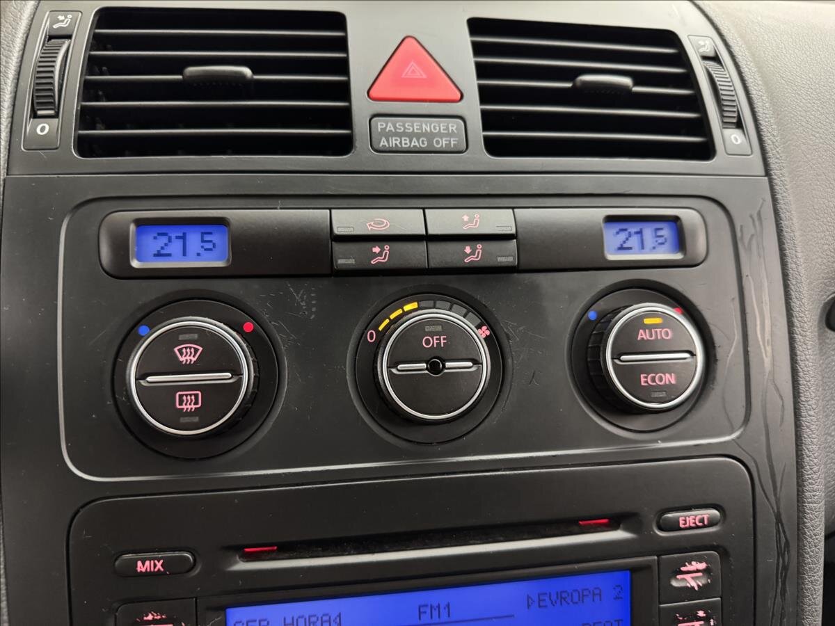 Volkswagen Touran MPV 1,6 l 75 kw