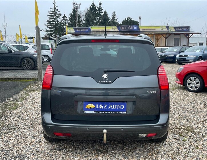 Peugeot 5008 MPV 1,6 l 88 kw